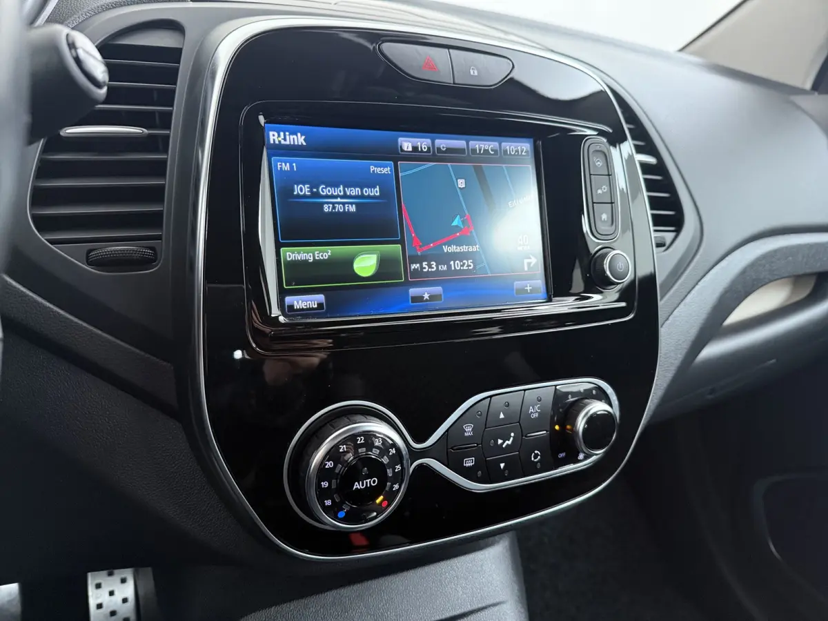 1.3 TCe Intens | Achteruitrijcamera | Airco (automatisch) | Apple Carplay/Android Auto|telefoonintegratie premium