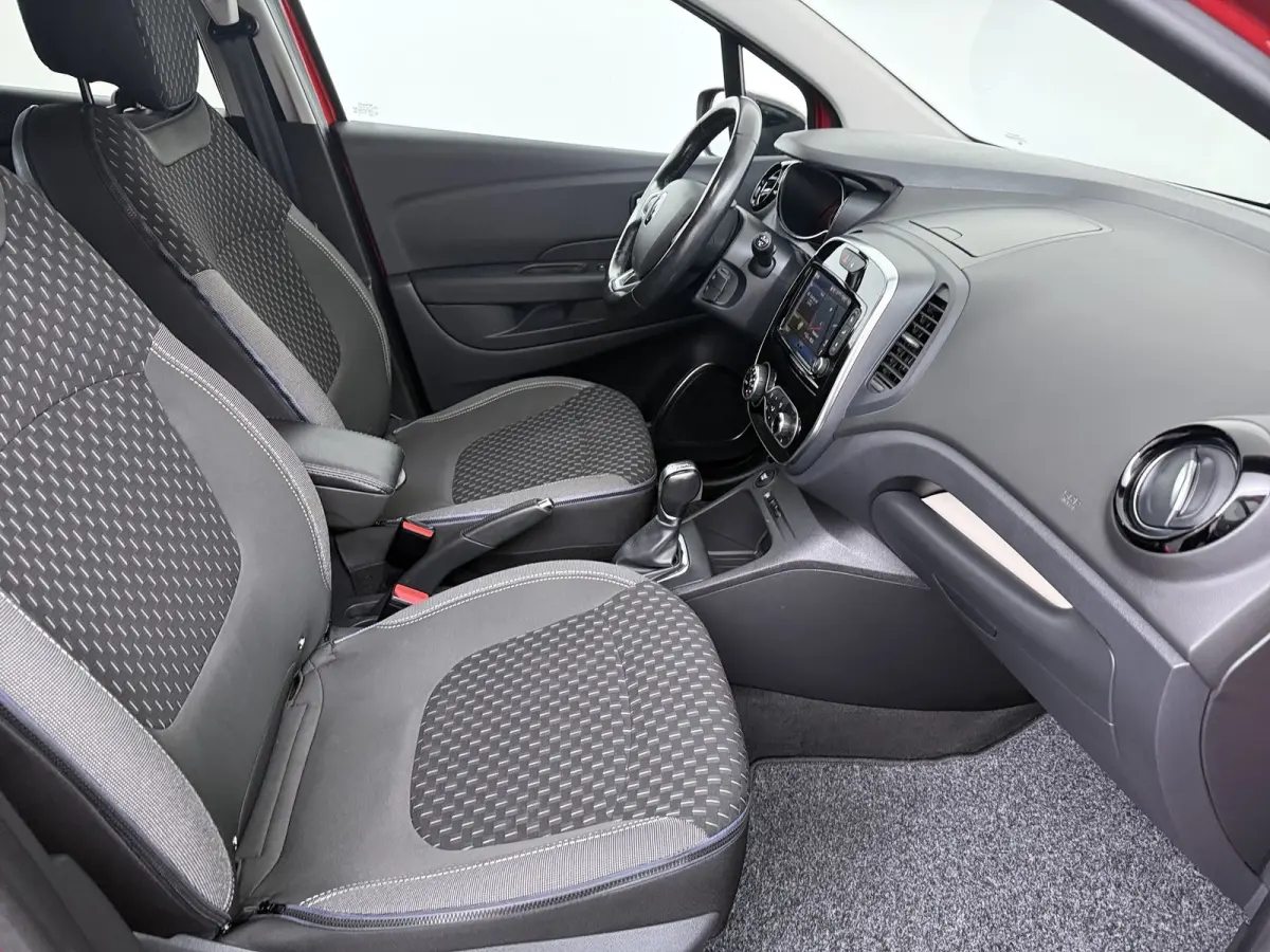 1.3 TCe Intens | Achteruitrijcamera | Airco (automatisch) | Apple Carplay/Android Auto|telefoonintegratie premium
