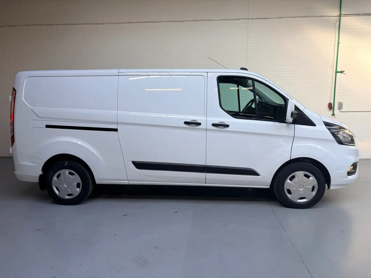 Servicewagen 320 2.0 TDCI euro6 L2H1 Trend 3Persoons, 2xSchuifdeur, Sortimo, Trekhaak, RIJKLAARPRIJS!