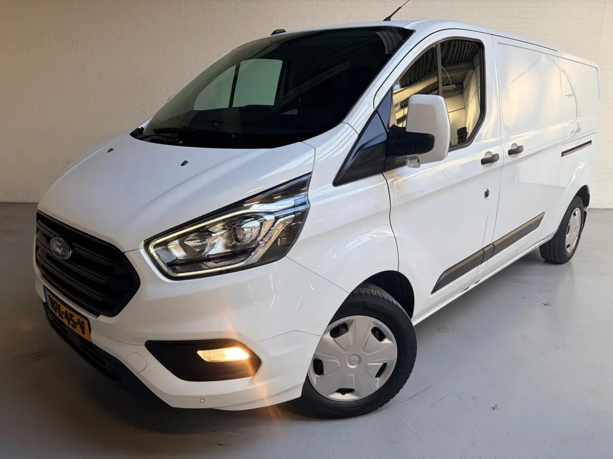 Servicewagen 320 2.0 TDCI euro6 L2H1 Trend 3Persoons, 2xSchuifdeur, Sortimo, Trekhaak, RIJKLAARPRIJS!