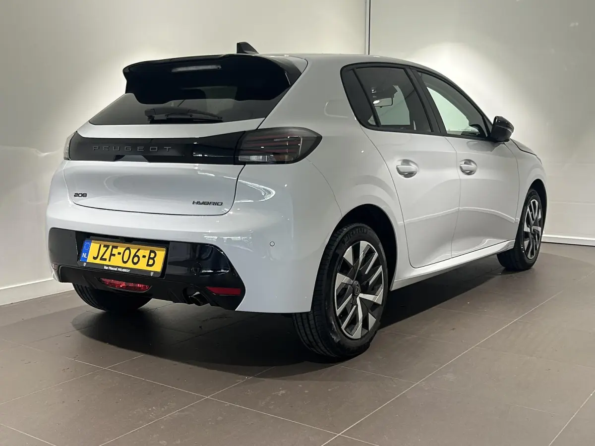 1.2 Hybrid 110 e-DCS6 Allure | NAVIGATIE | CAMERA ACHTER | APPLE CARPLAY/ANDROID AUTO | AUTOMAAT |