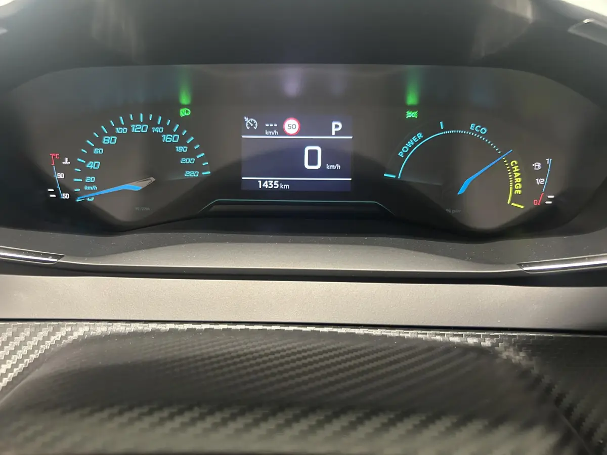 1.2 Hybrid 110 e-DCS6 Allure | NAVIGATIE | CAMERA ACHTER | APPLE CARPLAY/ANDROID AUTO | AUTOMAAT |