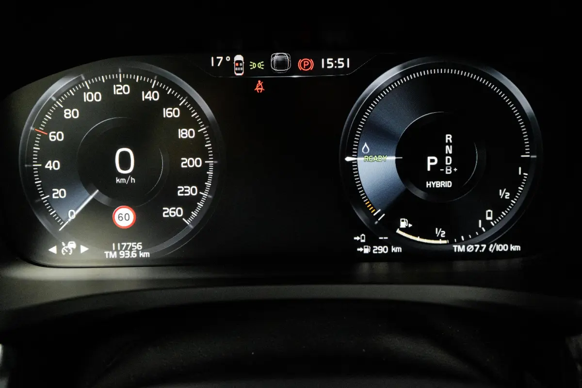 T6 Inscription Plug-in hybrid AWD | Zeer compleet uitgevoerd | Long Range | ACC | Pano | Harman Kardon | Trekhaak | Stoel Ventilatie/Verwarming | Head-Up | 360 Camera