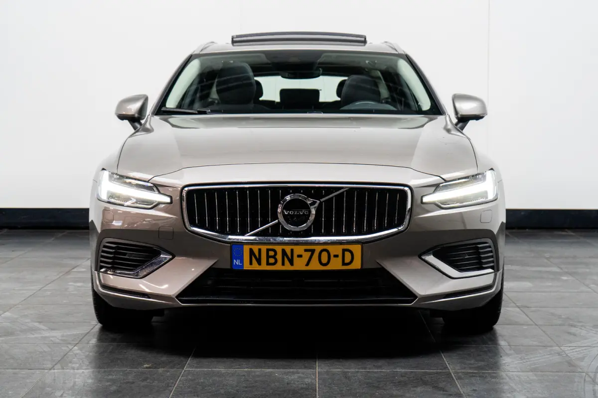 T6 Inscription Plug-in hybrid AWD | Zeer compleet uitgevoerd | Long Range | ACC | Pano | Harman Kardon | Trekhaak | Stoel Ventilatie/Verwarming | Head-Up | 360 Camera