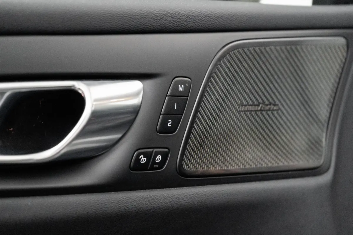 T6 Inscription Plug-in hybrid AWD | Zeer compleet uitgevoerd | Long Range | ACC | Pano | Harman Kardon | Trekhaak | Stoel Ventilatie/Verwarming | Head-Up | 360 Camera