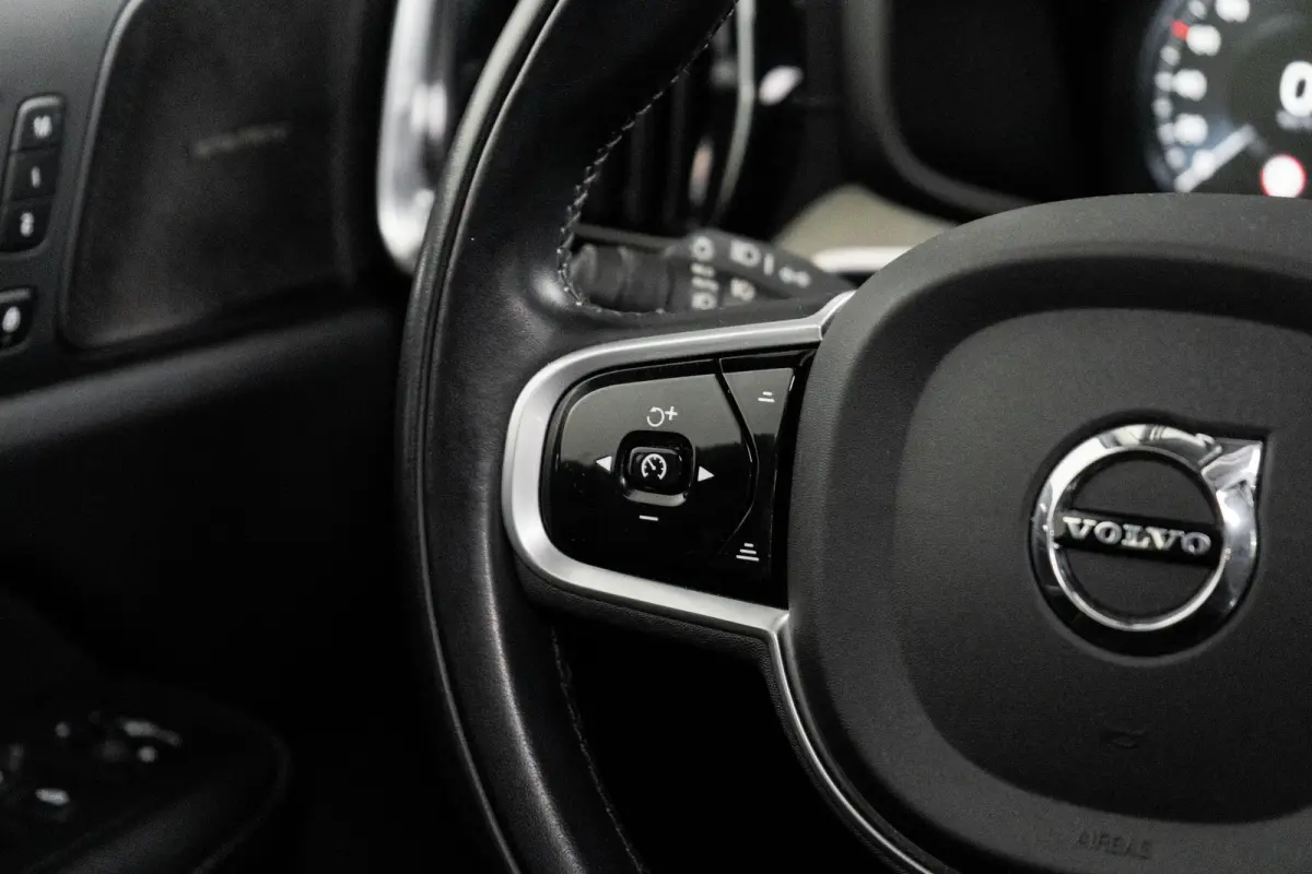 T6 Inscription Plug-in hybrid AWD | Zeer compleet uitgevoerd | Long Range | ACC | Pano | Harman Kardon | Trekhaak | Stoel Ventilatie/Verwarming | Head-Up | 360 Camera