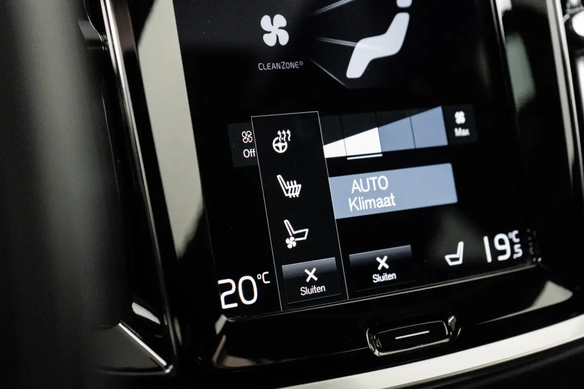 T6 Inscription Plug-in hybrid AWD | Zeer compleet uitgevoerd | Long Range | ACC | Pano | Harman Kardon | Trekhaak | Stoel Ventilatie/Verwarming | Head-Up | 360 Camera