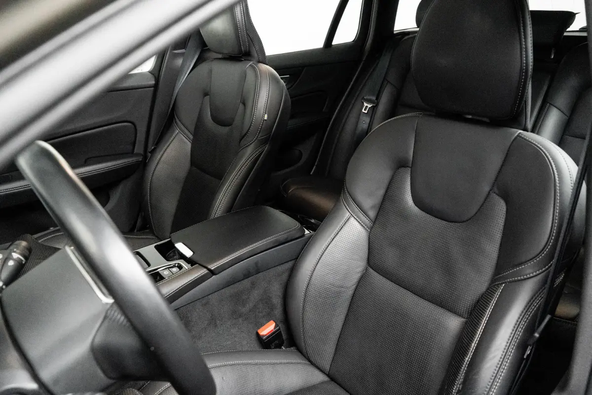 T6 Inscription Plug-in hybrid AWD | Zeer compleet uitgevoerd | Long Range | ACC | Pano | Harman Kardon | Trekhaak | Stoel Ventilatie/Verwarming | Head-Up | 360 Camera