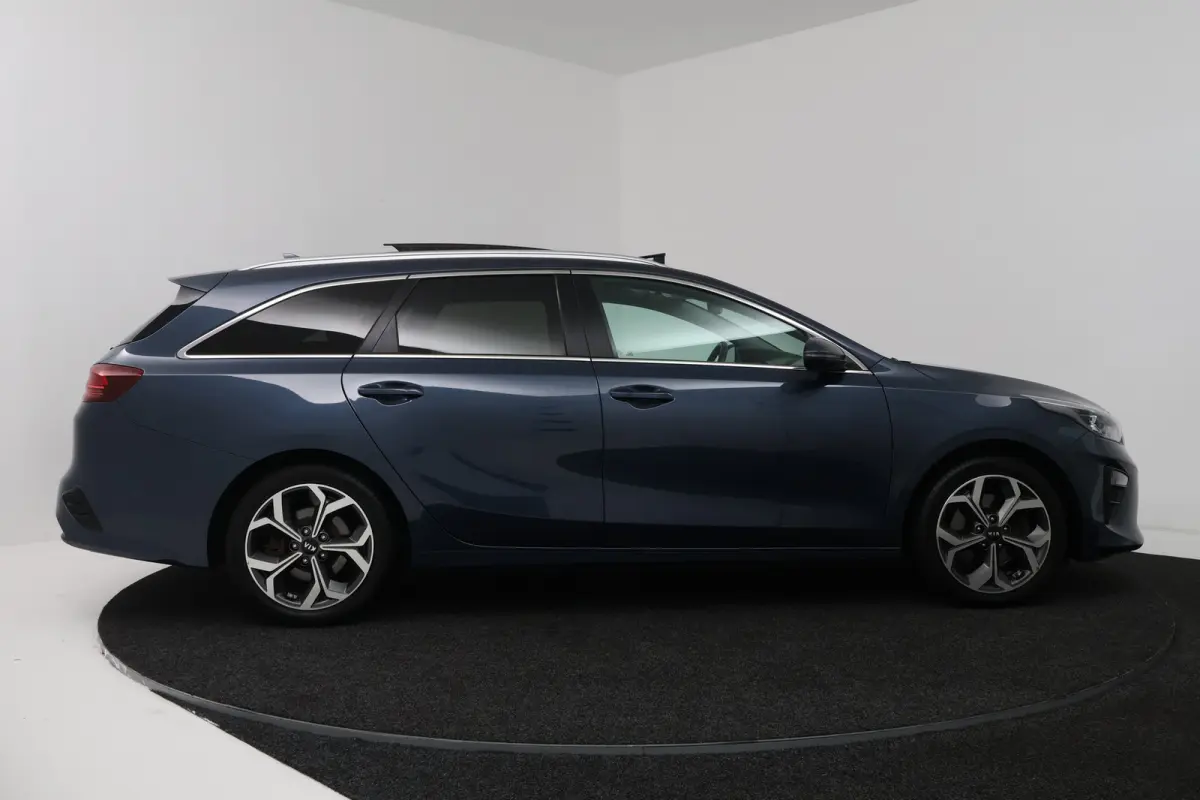 1.4 T-GDi GT-PlusLine (PANORAMADAK, STOELVERWARMING, STOELKOELING, CAMERA)