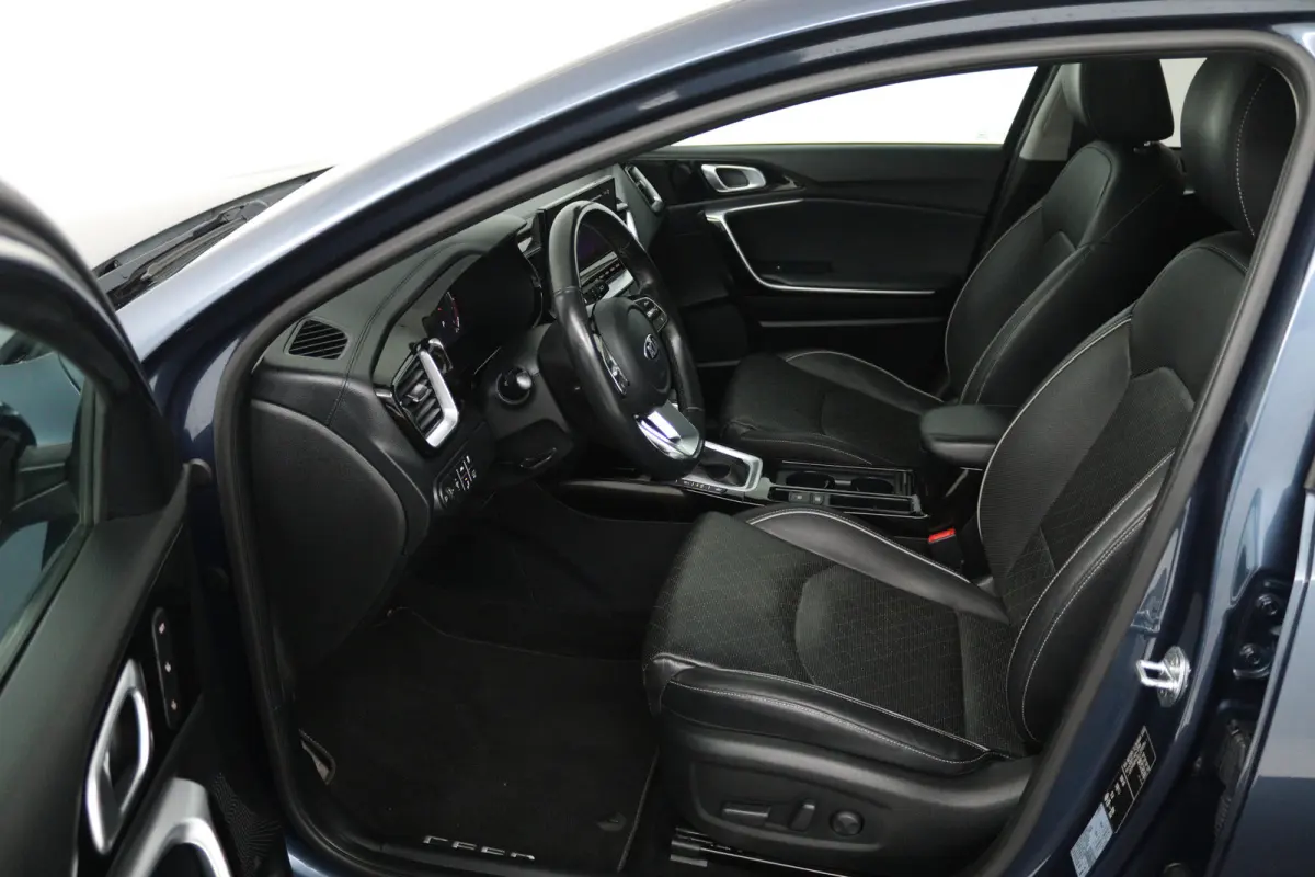 1.4 T-GDi GT-PlusLine (PANORAMADAK, STOELVERWARMING, STOELKOELING, CAMERA)