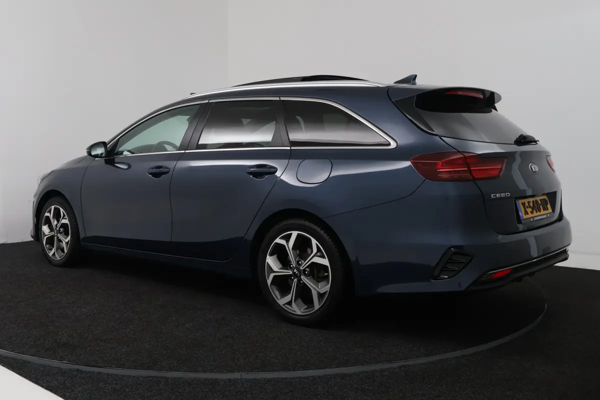 1.4 T-GDi GT-PlusLine (PANORAMADAK, STOELVERWARMING, STOELKOELING, CAMERA)