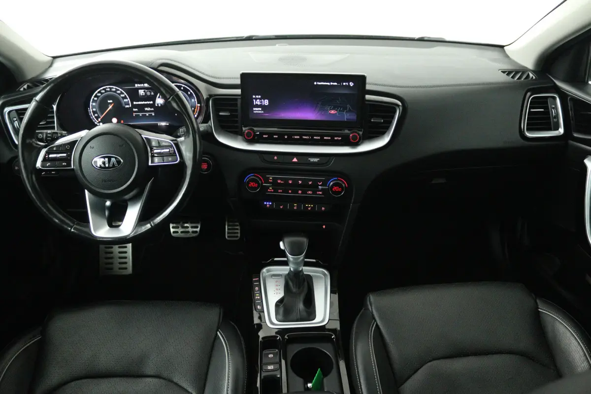1.4 T-GDi GT-PlusLine (PANORAMADAK, STOELVERWARMING, STOELKOELING, CAMERA)