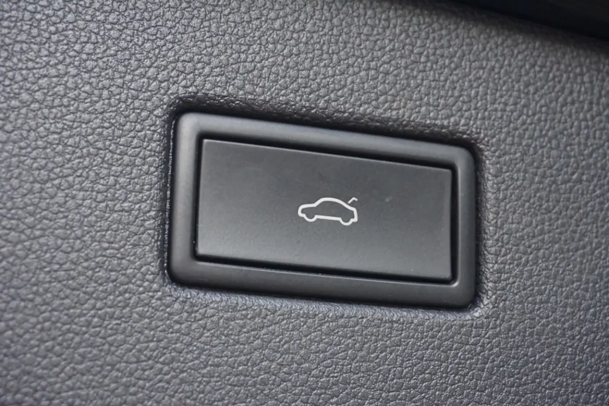 1.4 TSI eHybrid R-Line Business+ Trekhaak/Camera!
