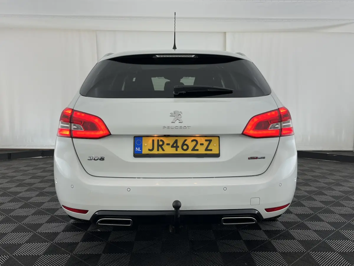 1.2 PureTech GT-line Aut. *PANO | LEATHER-MICROFIBRE | FULL-LED | DENON-AUDIO | BLIND-SPOT | SPORT-SEATS | NAVI-FULLMAP | KEYLESS | DAB | SHIFT-PADDLES | LANE-ASSIST | CAMERA | ECC | CARPLAY