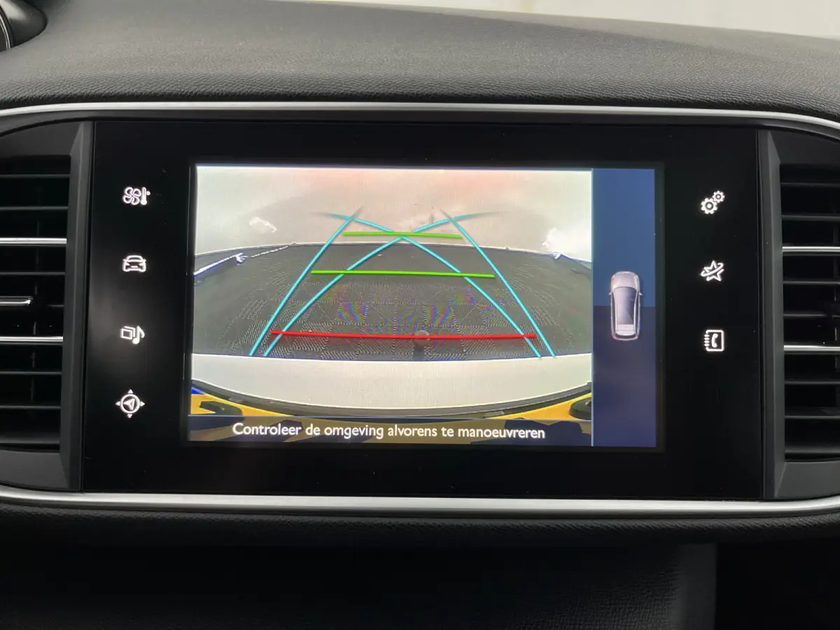 1.2 PureTech GT-line Aut. *PANO | LEATHER-MICROFIBRE | FULL-LED | DENON-AUDIO | BLIND-SPOT | SPORT-SEATS | NAVI-FULLMAP | KEYLESS | DAB | SHIFT-PADDLES | LANE-ASSIST | CAMERA | ECC | CARPLAY