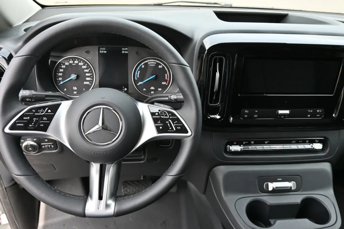 eVito 112 L2 60 kWh Trekhaak 2500 kg, Snellader, Smartphone integratiepakket