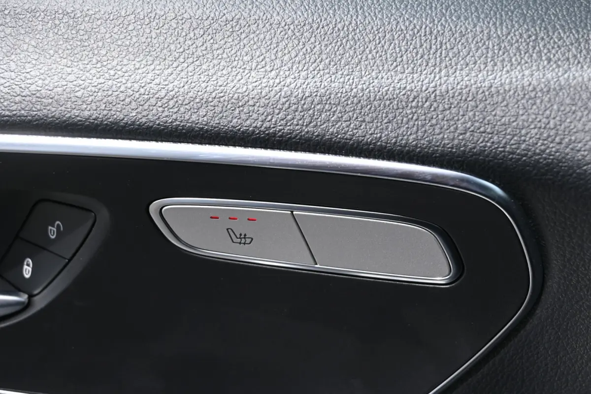 eVito 112 L2 60 kWh Trekhaak 2500 kg, Snellader, Smartphone integratiepakket