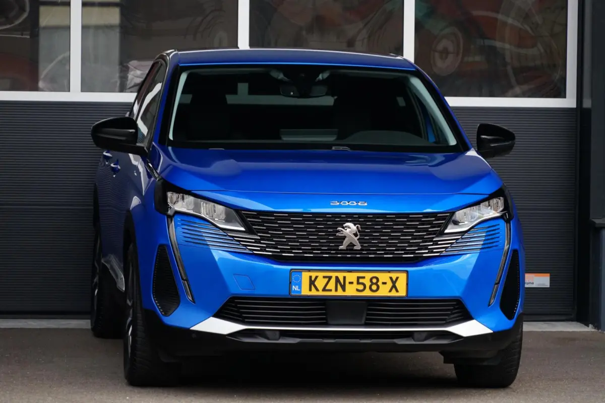 1.6 HYbrid 225 Allure, SOH 96 %, trekh. cam. keyless
