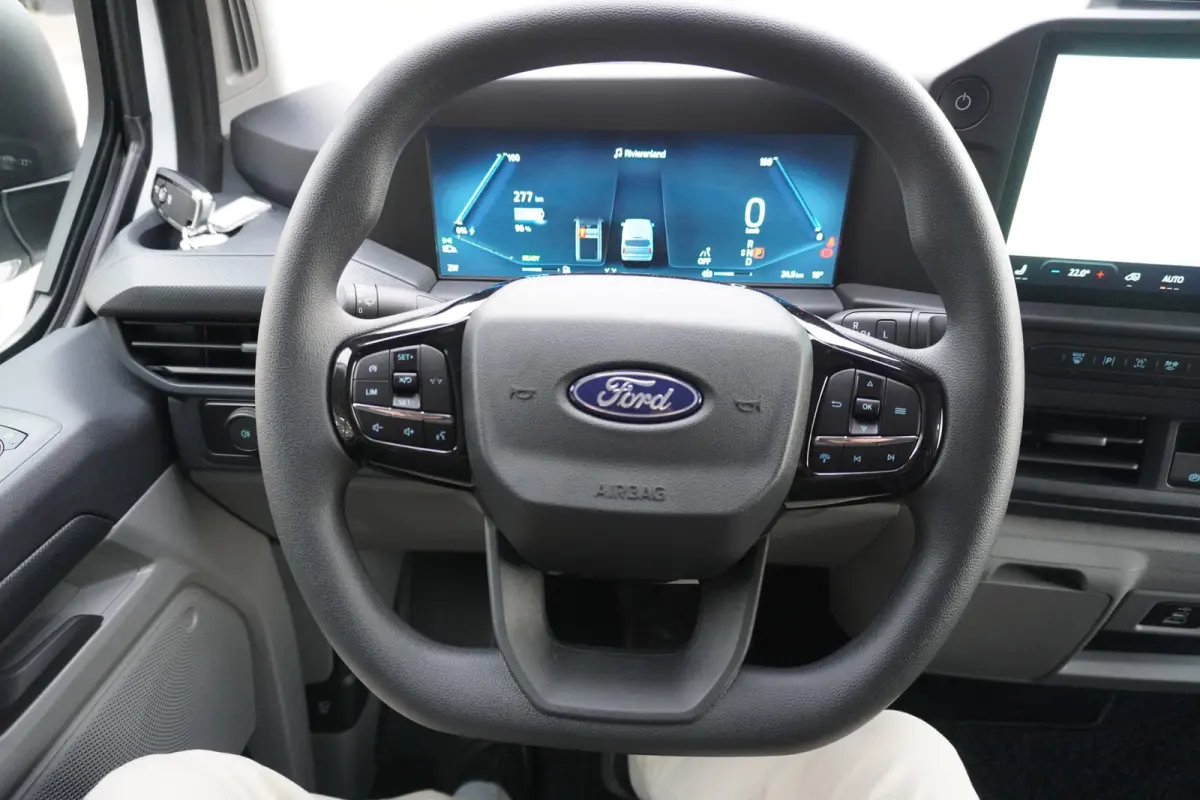 340 L2H1 Trend 71 kWh WLTP 370 km Automaat nr. V005 | Airco | Cruise | Trekhaak |  Apple CP-Android auto