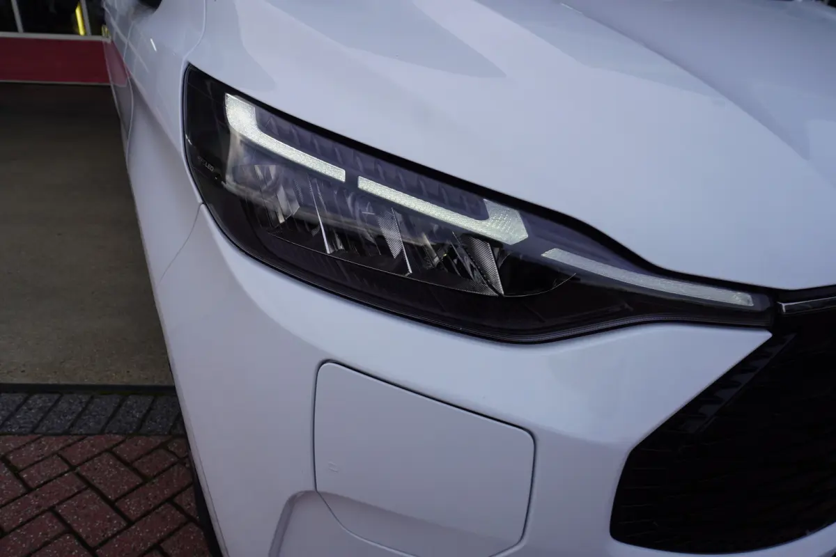 340 L2H1 Trend 71 kWh WLTP 370 km Automaat nr. V007 | Airco | Cruise | Trekhaak |  Apple CP-Android auto