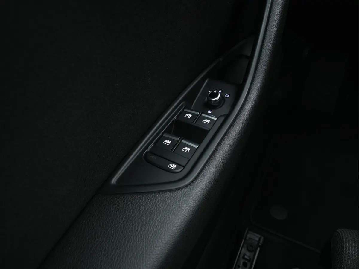 2.0 TFSI MHEV Design Pro Line Plus Aut. *DIGI-COCKPIT | XENON | NAVI-FULLMAP | HEATED-SPORTSEATS | PRIVACY-GLASS | AUDI-SOUND | AIRCO | PDC | CRUISE | 18''ALU | TOWBAR*