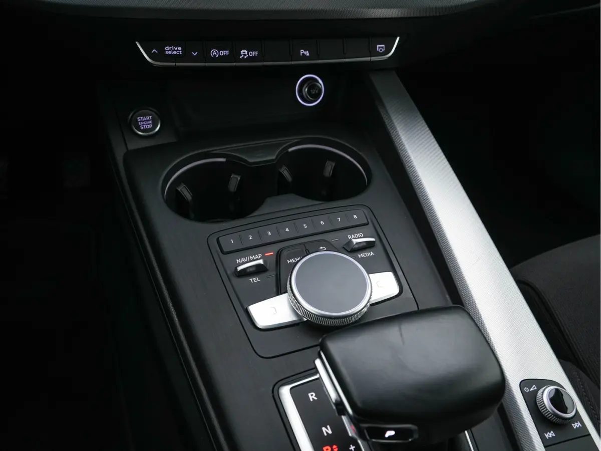 2.0 TFSI MHEV Design Pro Line Plus Aut. *DIGI-COCKPIT | XENON | NAVI-FULLMAP | HEATED-SPORTSEATS | PRIVACY-GLASS | AUDI-SOUND | AIRCO | PDC | CRUISE | 18''ALU | TOWBAR*