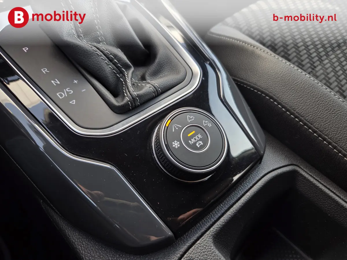 2.0 TSI 4Motion Sport R-Line Panoramadak Digitaal Dashboard NL Auto! | ACC | Achteruitrijcamera | Stoelverwarming | DAB | Apple CarPlay