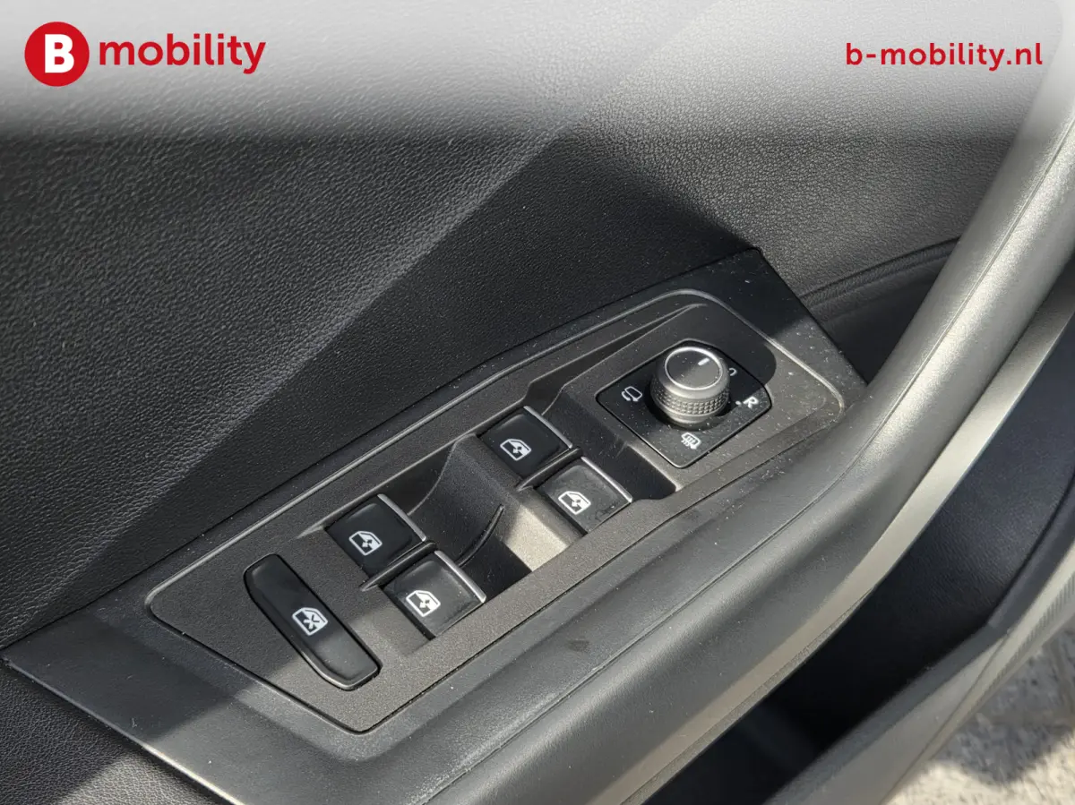2.0 TSI 4Motion Sport R-Line Panoramadak Digitaal Dashboard NL Auto! | ACC | Achteruitrijcamera | Stoelverwarming | DAB | Apple CarPlay