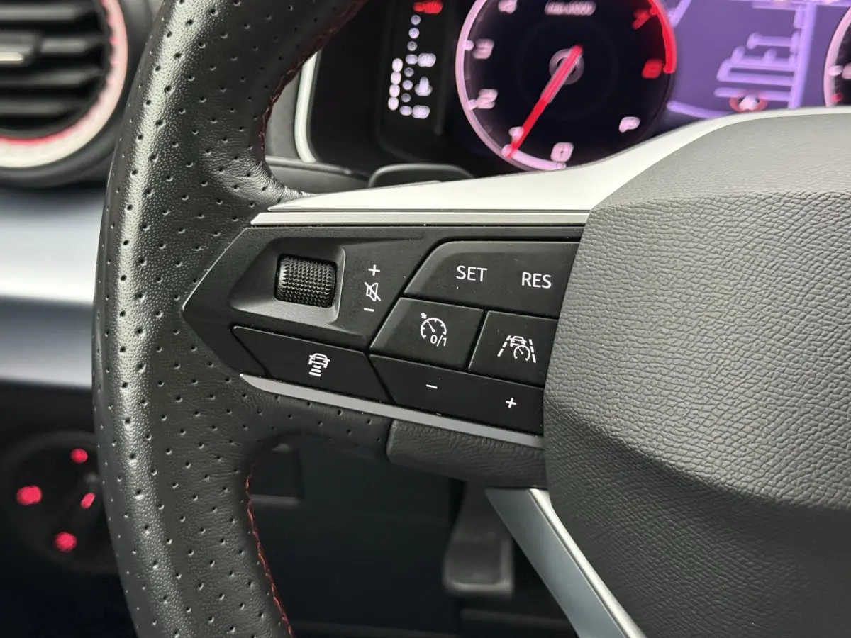 1.5 TSI FR | Digitaal Dash | LED | Camera | Automaat