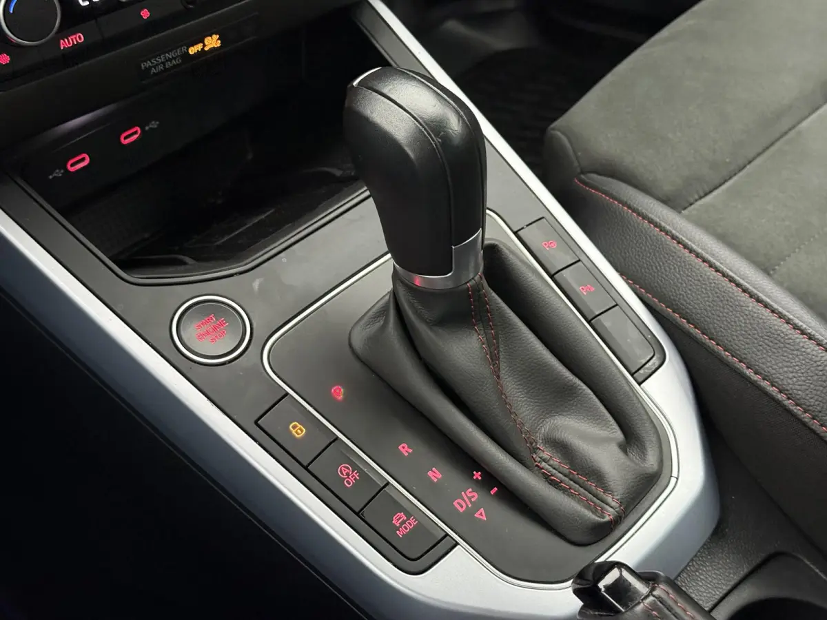 1.5 TSI FR | Digitaal Dash | LED | Camera | Automaat