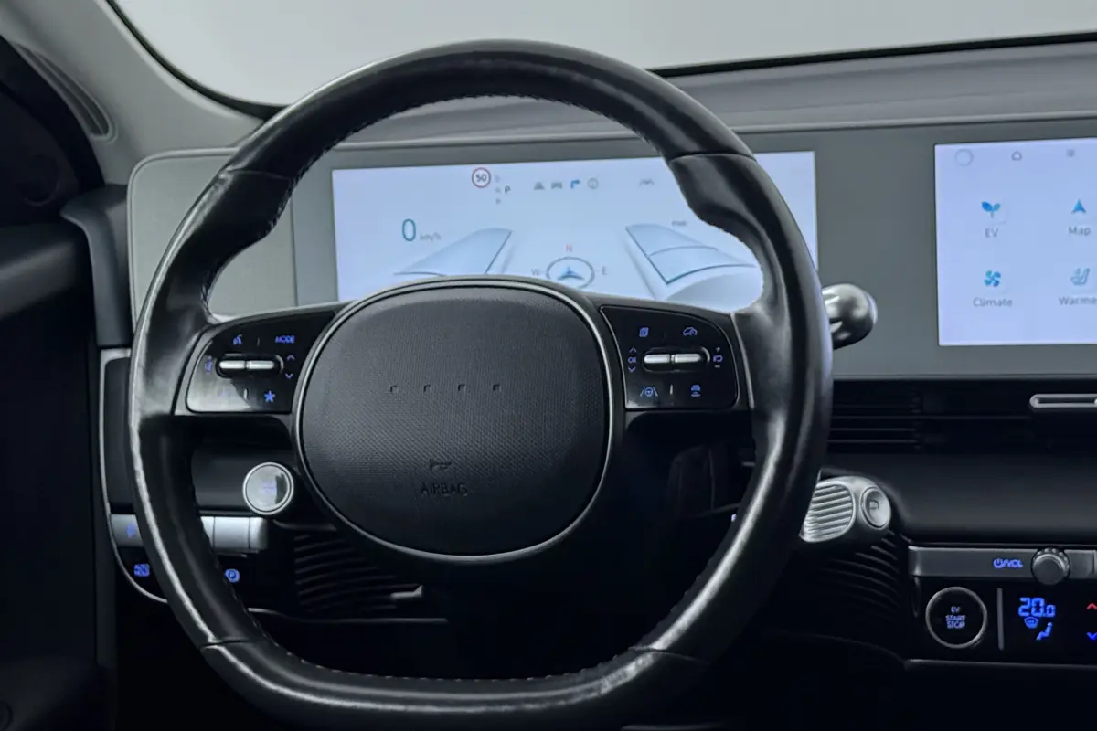 Style 77.4 kWh (SOH 100%, CAMERA, STOELVERWARMING, AUTOPILOT, DEALER ONDERHOUDEN)
