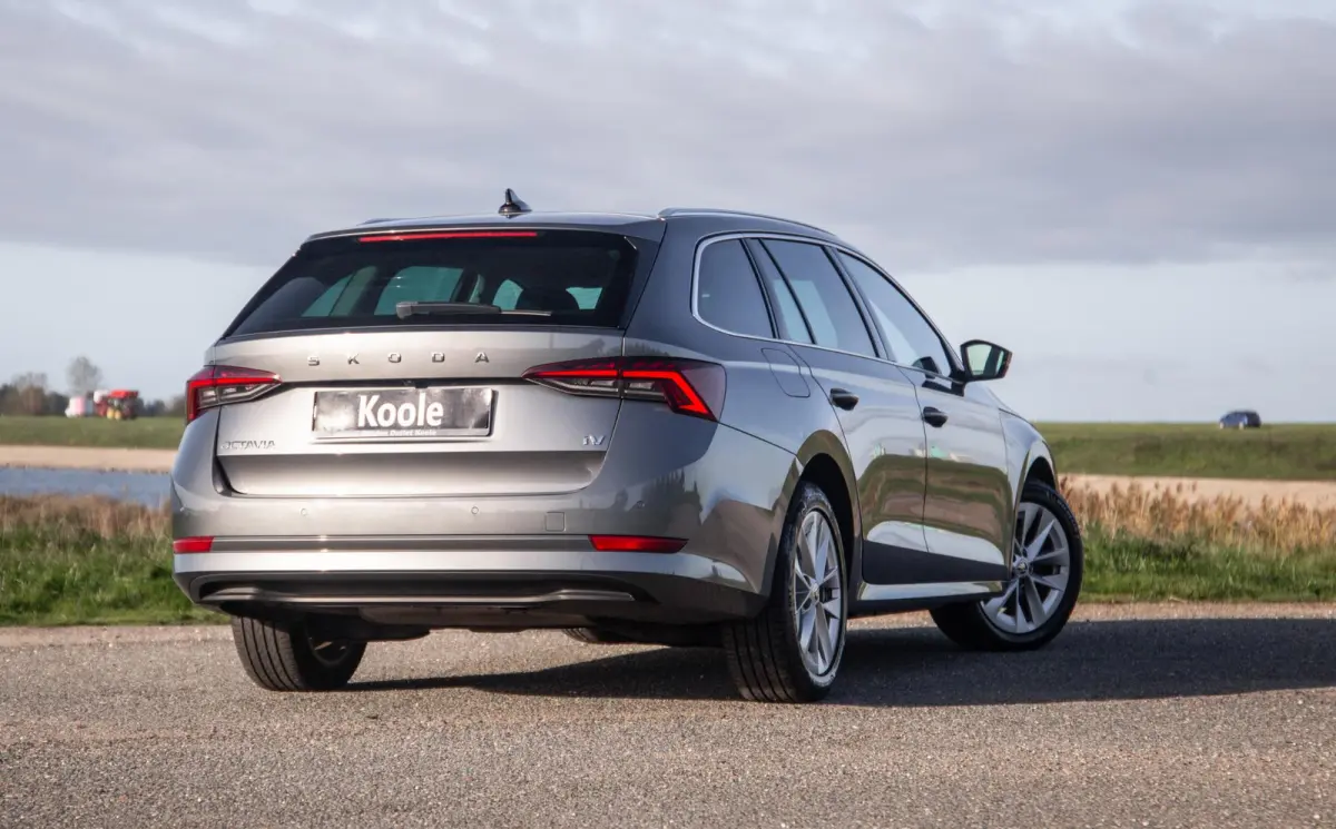 1.4 TSI iV PHEV Business Edition AIRCO / CRUISE CONTROLE / 204 PK / STOELVERWAMRING / NAVI /  CARPLAY / CAMERA
