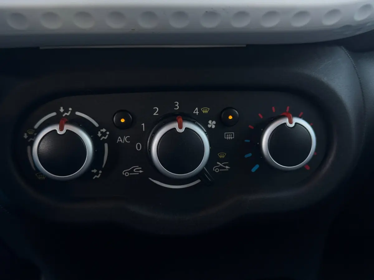 1.0 SCe Collection NL AUTO / GOED ONDERHOUDEN / AIRCO