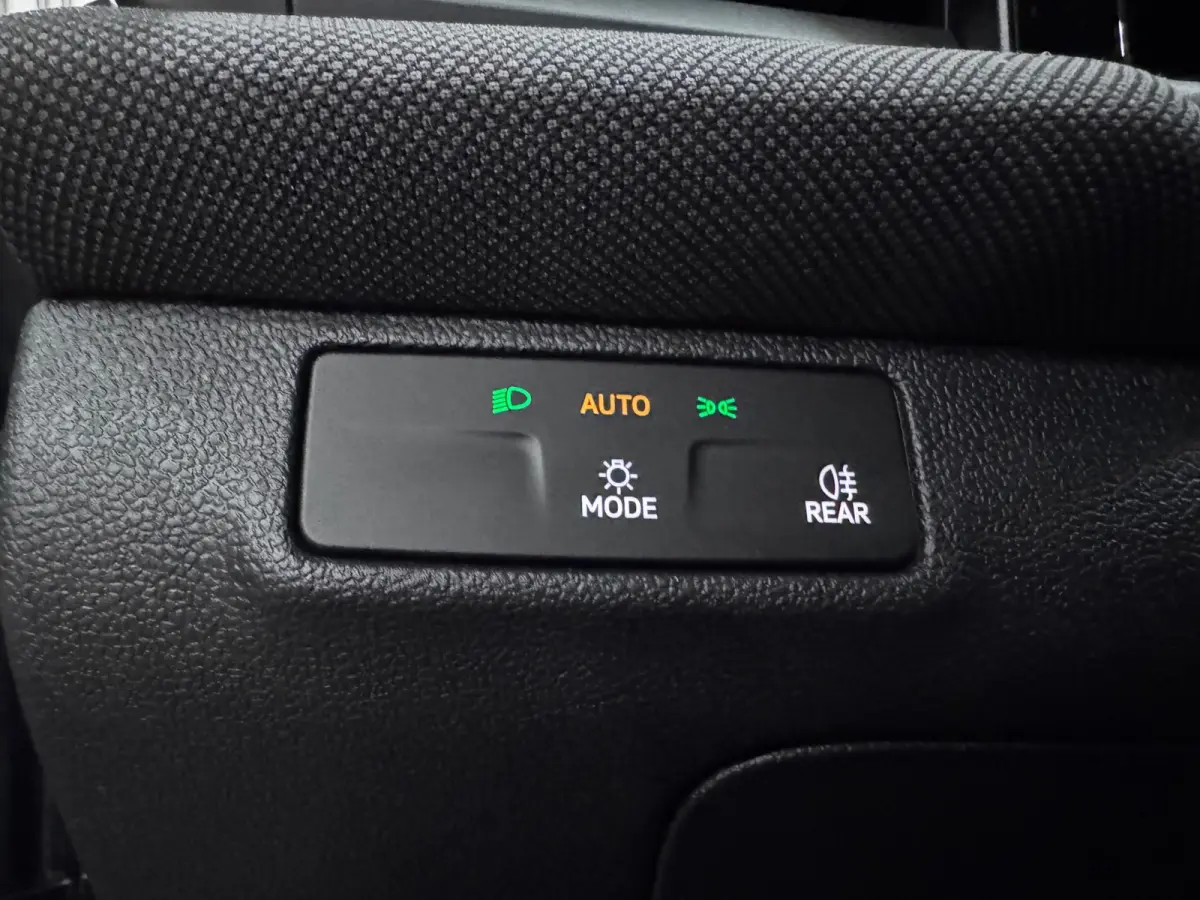 1.5 eTsi Life First Edition ACC Stoelverwarming Lane assist Apple Carplay
