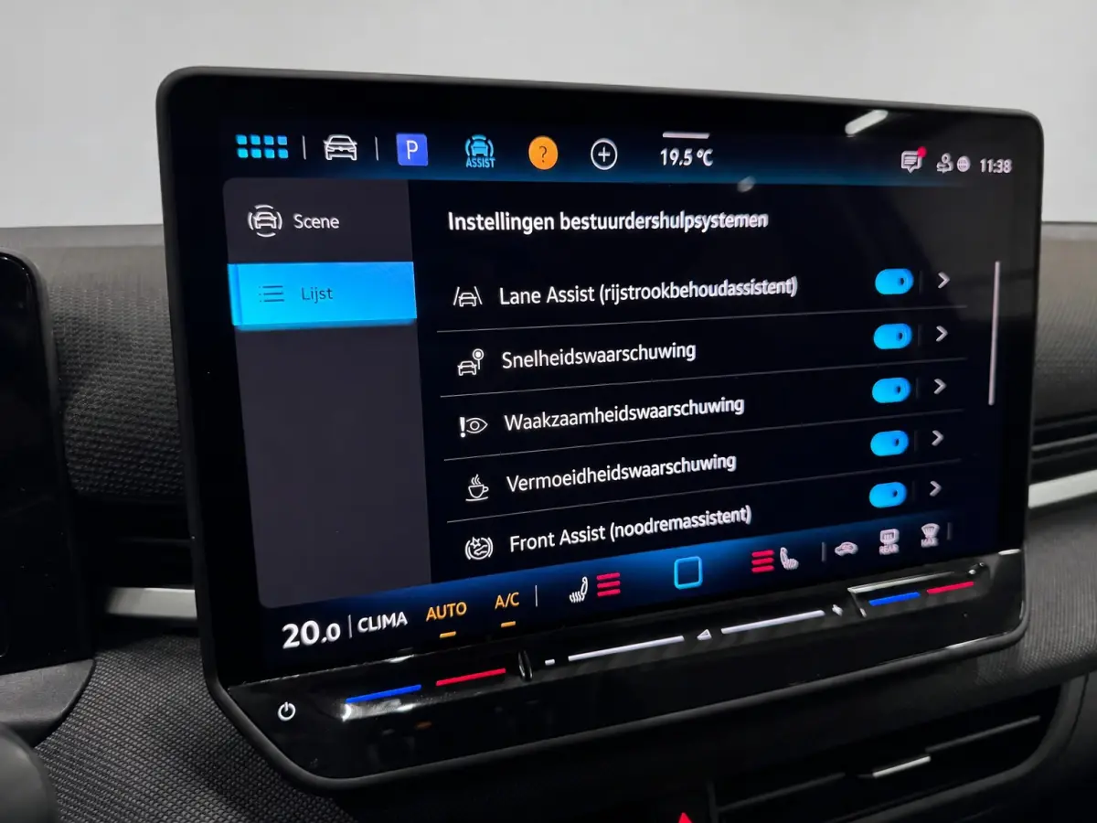 1.5 eTsi Life First Edition ACC Stoelverwarming Lane assist Apple Carplay