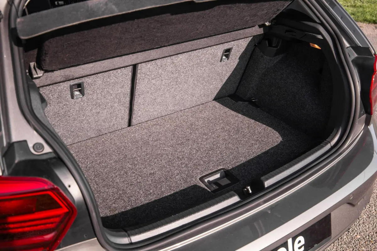 1.0 TSI Comfortline AIRCO / CRUISE CONTROLE / 5 DEURS / STOELVERWARMING / BENZINE