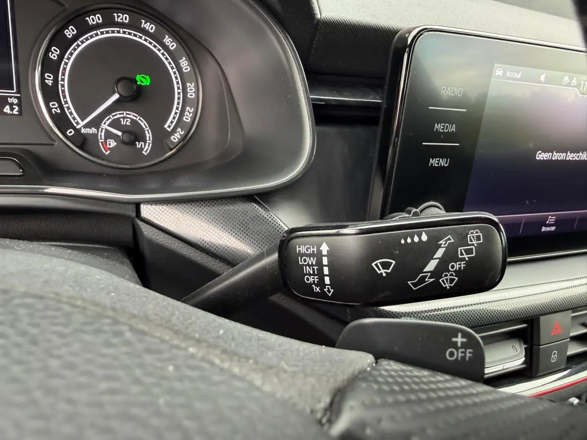 1.5 TSI Sport Business | 1E EIGENAAR |3/6/12MND GARANTIE | AUTOMAAT | CRUISE | CARPLAY | STOELVERWM. | TREKHAAK |