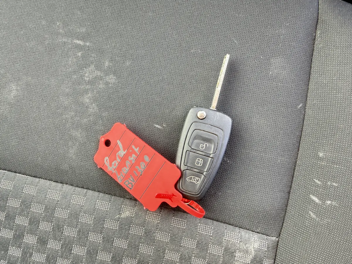2.0 TDCI 130PK L2H2 Airco Cruise Control Bluetooth Parkeersensoren v+a Voorruitverwarming