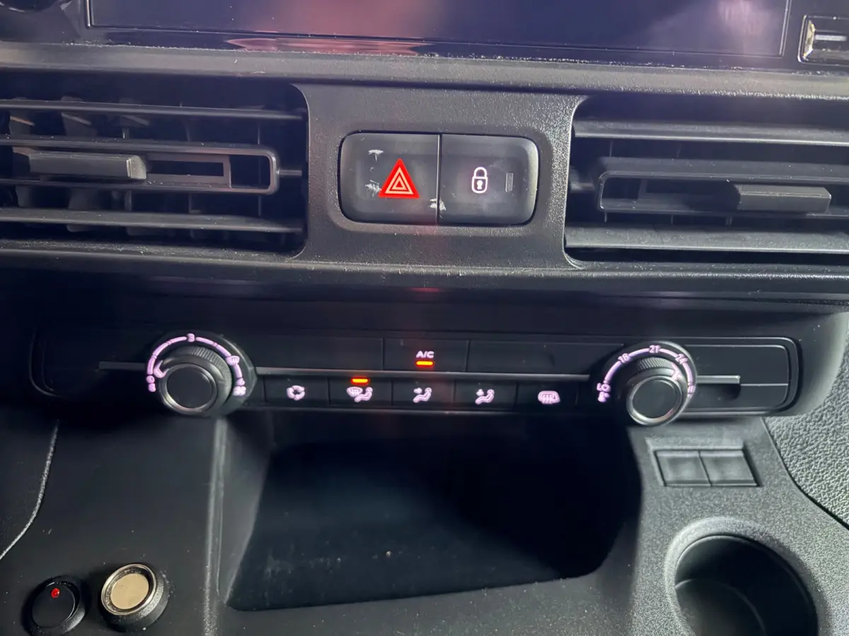 1.5D 102pk euro6 L1H1 Edition, Imperiaal, Kasten, Trekhaak, Airco, Navigatie, CruiseControl, RIJKLAARPRIJS!