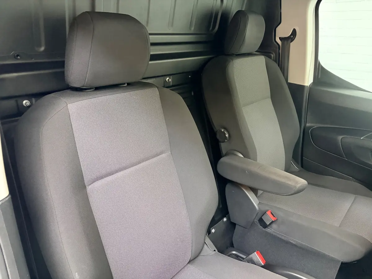 1.5D 102pk euro6 L1H1 Edition, Imperiaal, Kasten, Trekhaak, Airco, Navigatie, CruiseControl, RIJKLAARPRIJS!