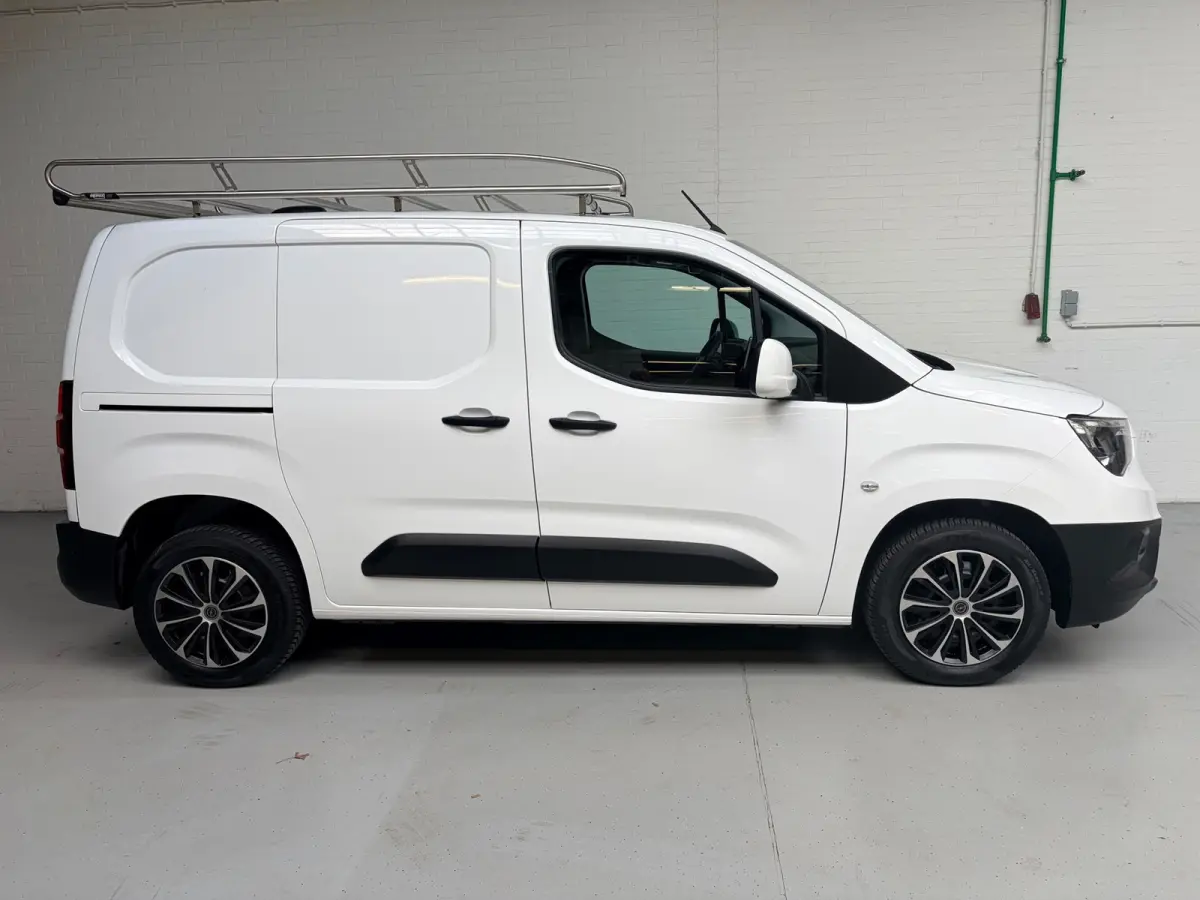 1.5D 102pk euro6 L1H1 Edition, Imperiaal, Kasten, Trekhaak, Airco, Navigatie, CruiseControl, RIJKLAARPRIJS!