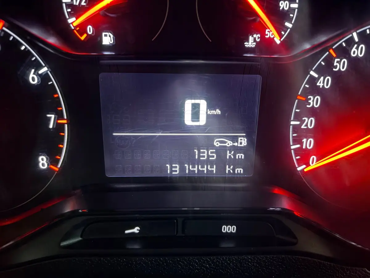 1.5D 102pk euro6 L1H1 Edition, Imperiaal, Kasten, Trekhaak, Airco, Navigatie, CruiseControl, RIJKLAARPRIJS!
