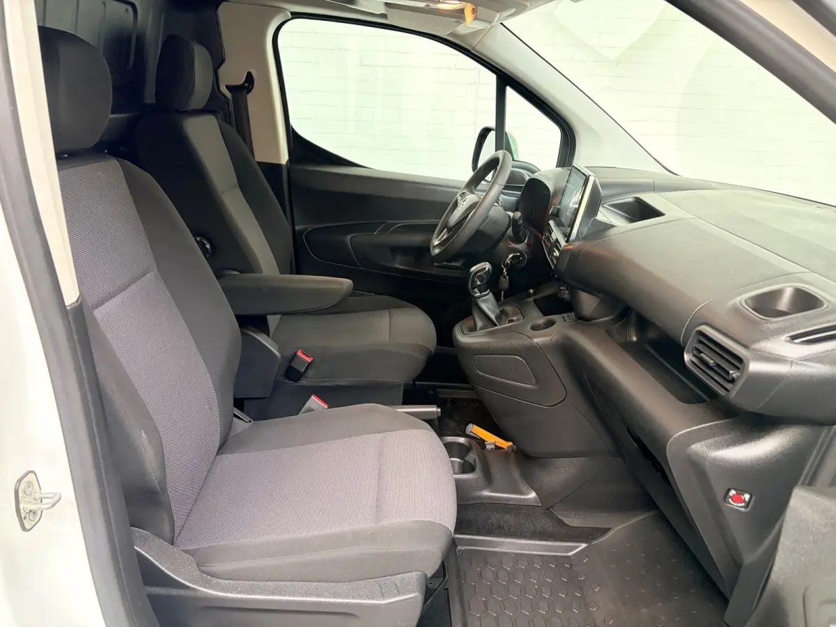 1.5D 102pk euro6 L1H1 Edition, Imperiaal, Kasten, Trekhaak, Airco, Navigatie, CruiseControl, RIJKLAARPRIJS!