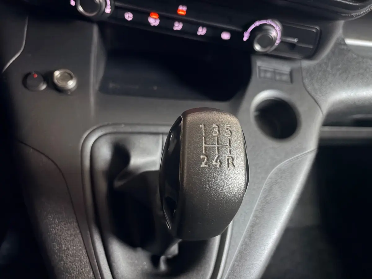 1.5D 102pk euro6 L1H1 Edition, Imperiaal, Kasten, Trekhaak, Airco, Navigatie, CruiseControl, RIJKLAARPRIJS!
