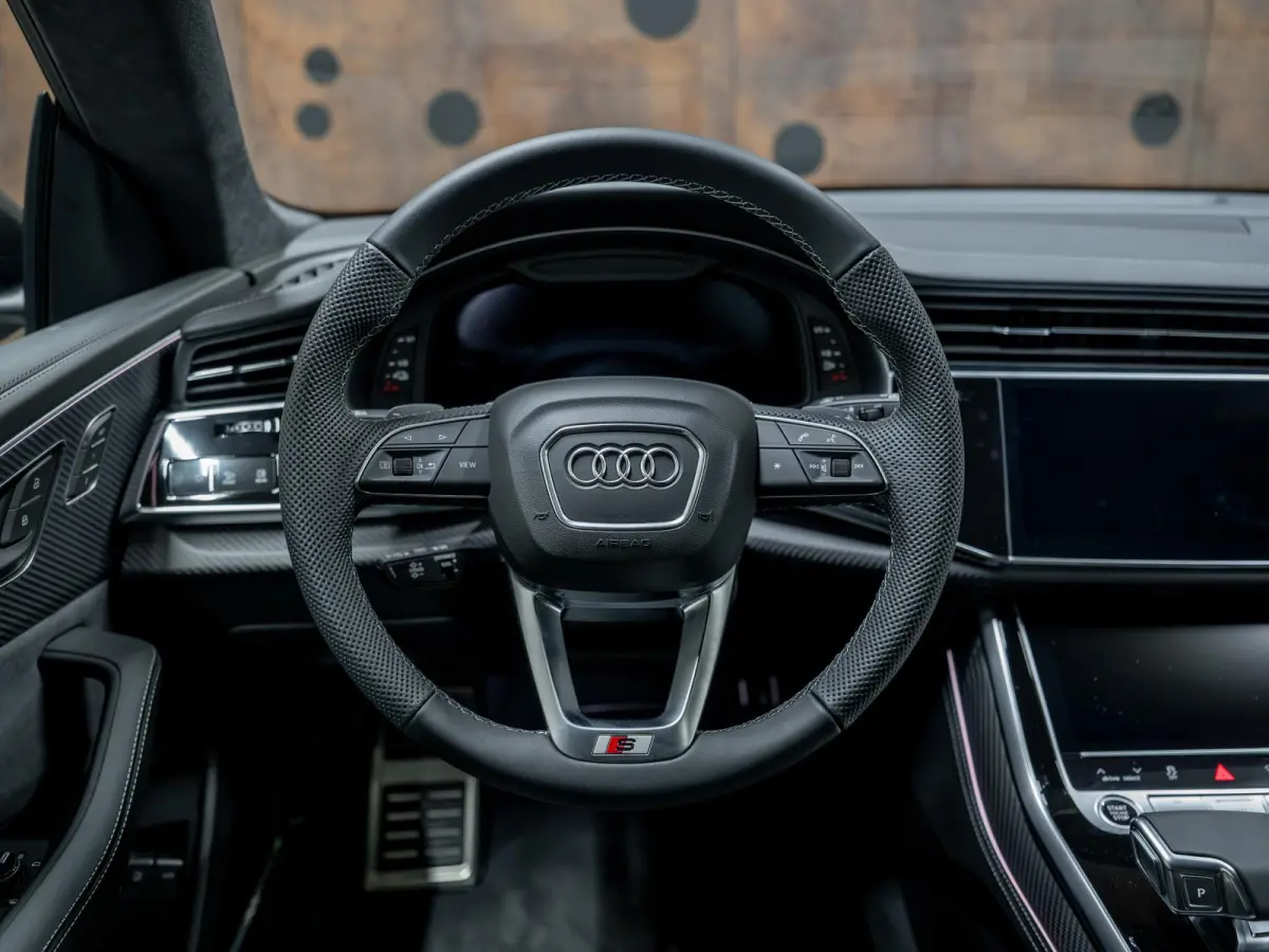 Audi Q8 60 TFSIe Competition ABT | ABT Aerokit | Carbon | Massage | ACC | HUD | Trekhaak |