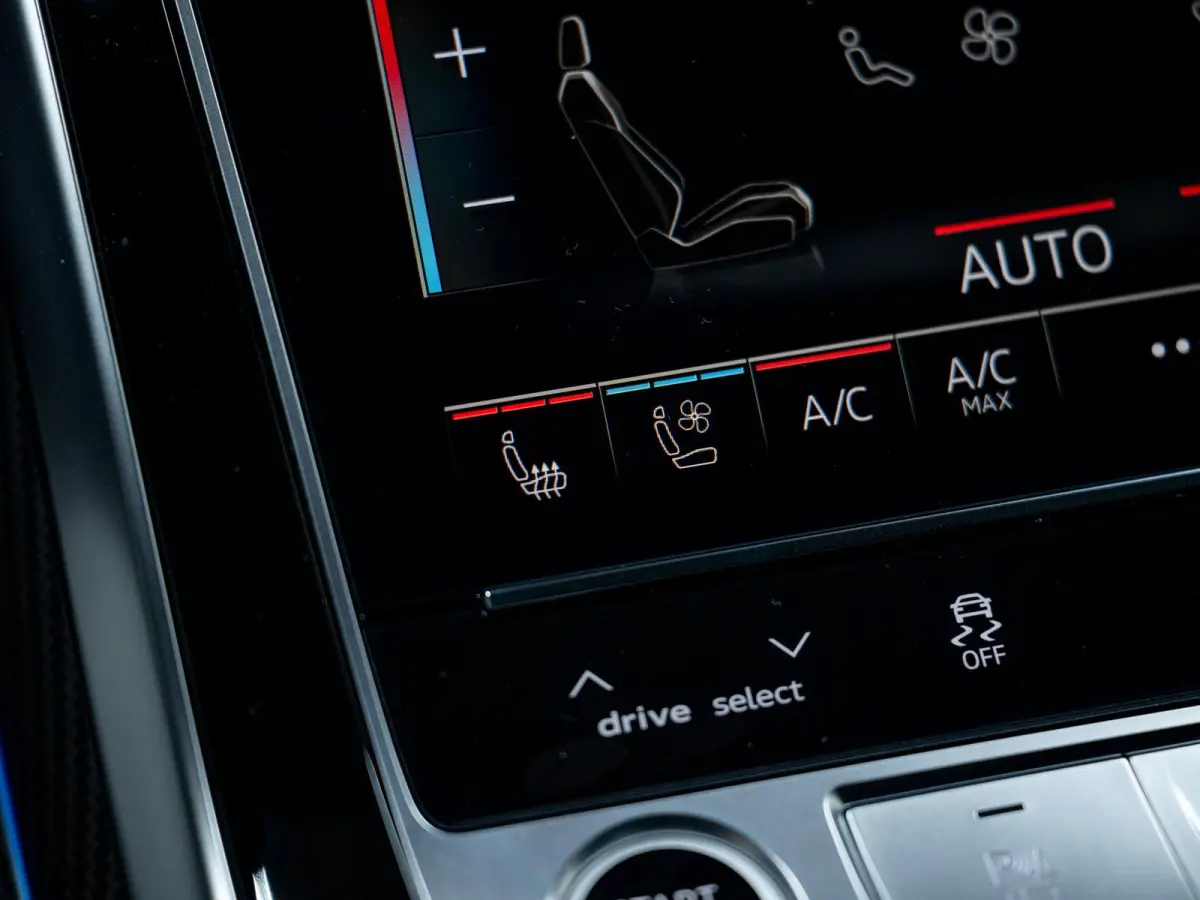 Audi Q8 60 TFSIe Competition ABT | ABT Aerokit | Carbon | Massage | ACC | HUD | Trekhaak |