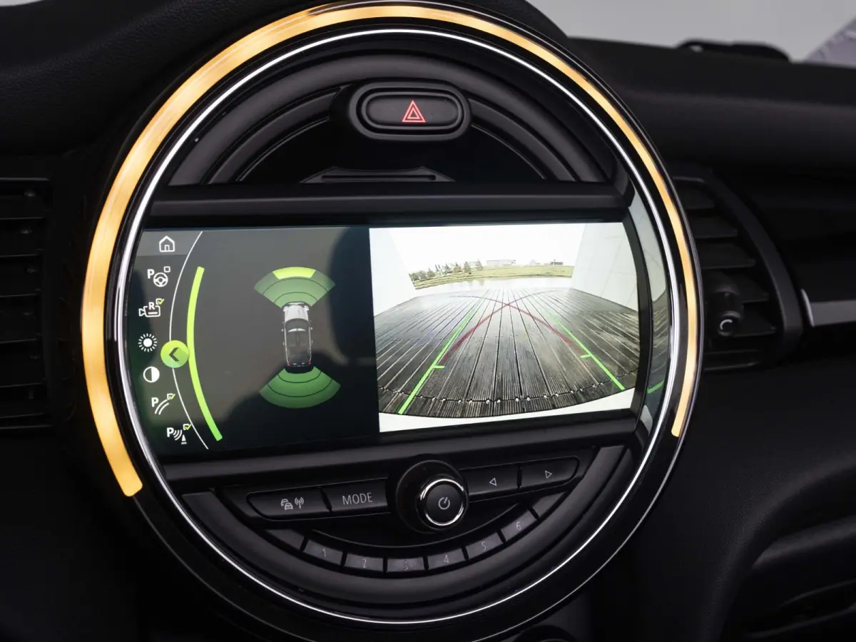 S Chili + Serious Business | Apple Carplay | Stoelverwarming
