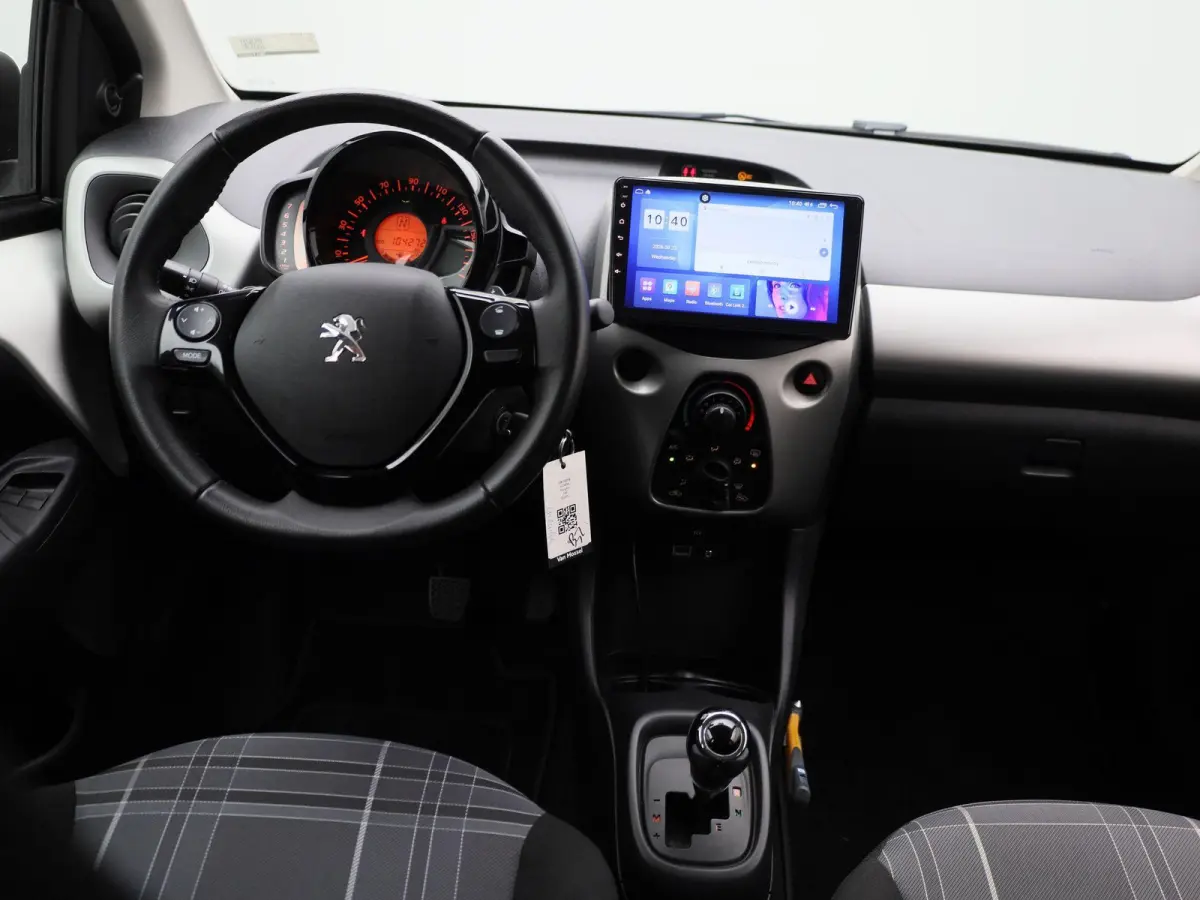 1.0 VTi Active | AUTOMAAT | AIRCONDITIONING | APPLE CARPLAY / ANDROID AUTO | LICHTMETALEN VELGEN | CAMERA
