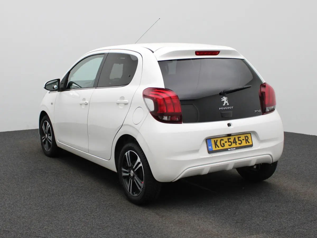 1.0 VTi Active | AUTOMAAT | AIRCONDITIONING | APPLE CARPLAY / ANDROID AUTO | LICHTMETALEN VELGEN | CAMERA