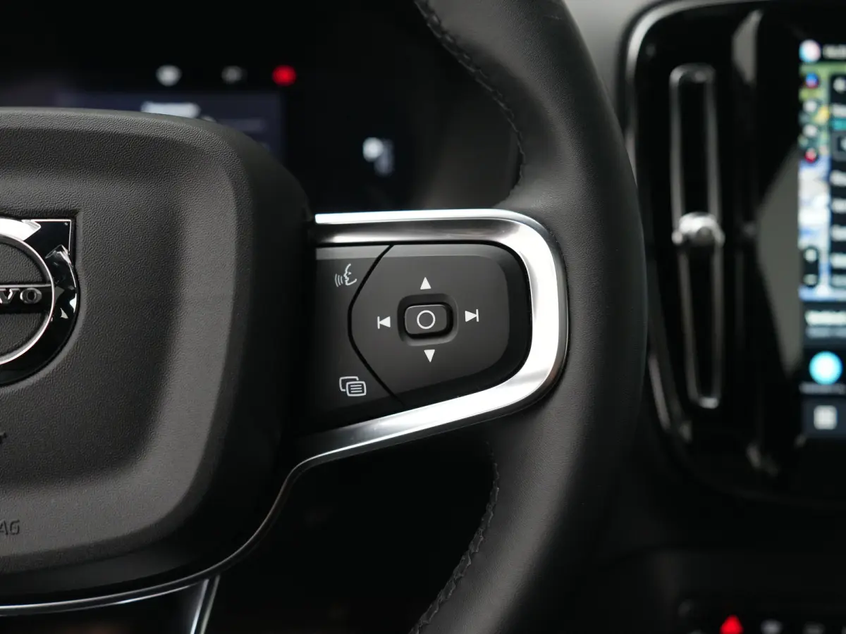 Single Extended Ultimate 82 kWh | 360° | Harman/Kardon | Adaptive Cruise | Trekhaak | Elek stoelen | Stoel- & stuurverwarming | BLIS